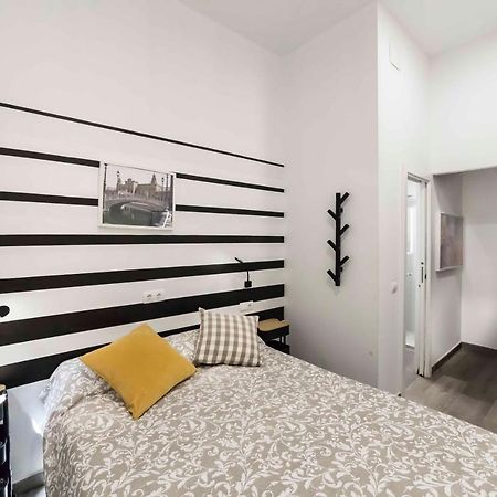 Mar - Beautiful Apartment With Two Bedrooms And Two Bathrooms Siviglia Esterno foto